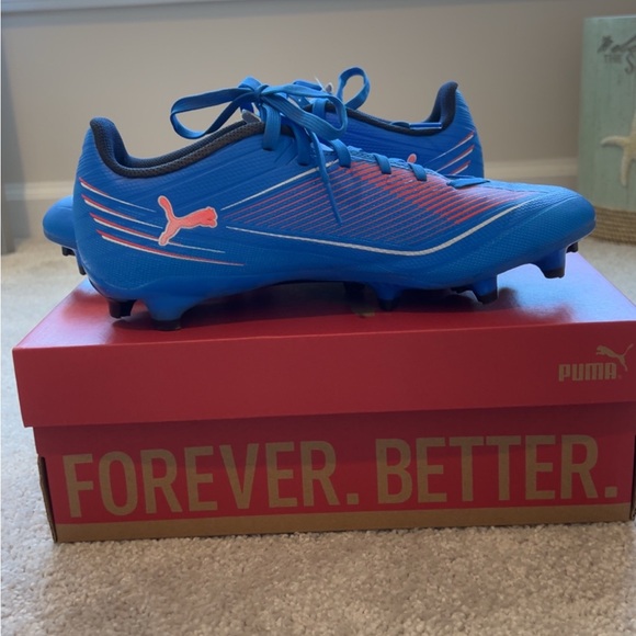 Puma Blue Soccer Cleats - Picture 1 of 4